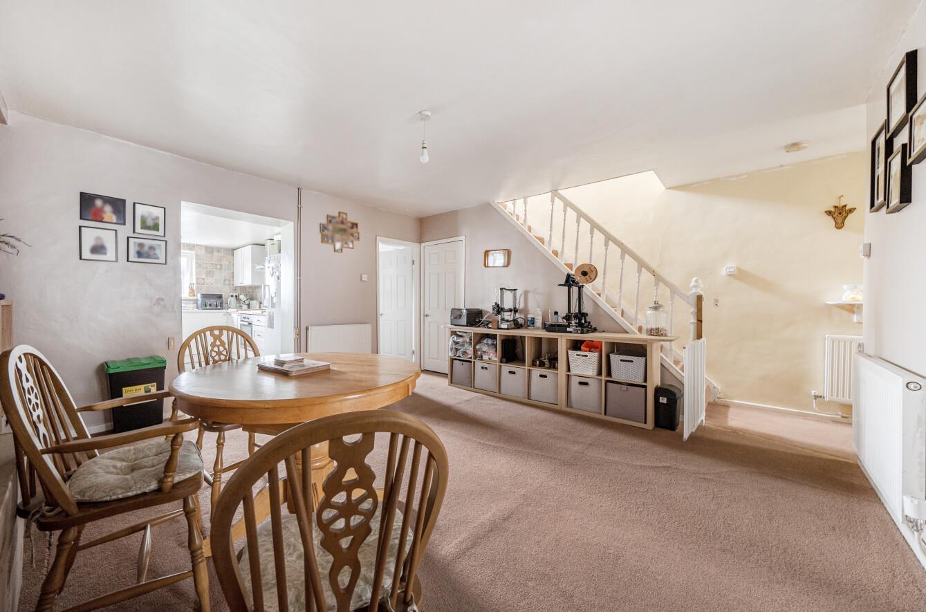 Neath Road, Ystradgynlais, Swansea, SA9 1PR